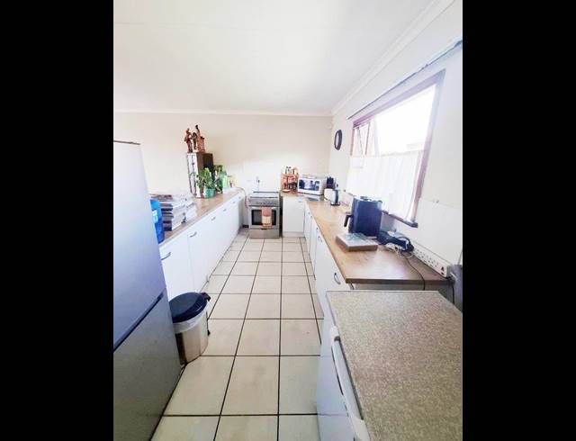 3 BEDROOM TOWNHOUSE RENTED IN HUMEWOOD
